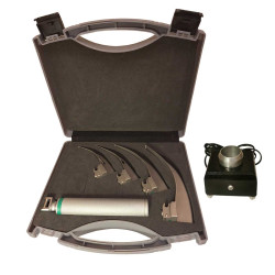 Šviesolaidins (FO) Laringoskopas su įkraunama Li-Ion baterija ir pakrovėju