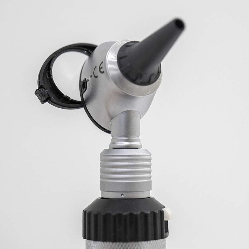Profesionalus Otoskopas EUROLIGHT F.O. 30 LED 2.5V
