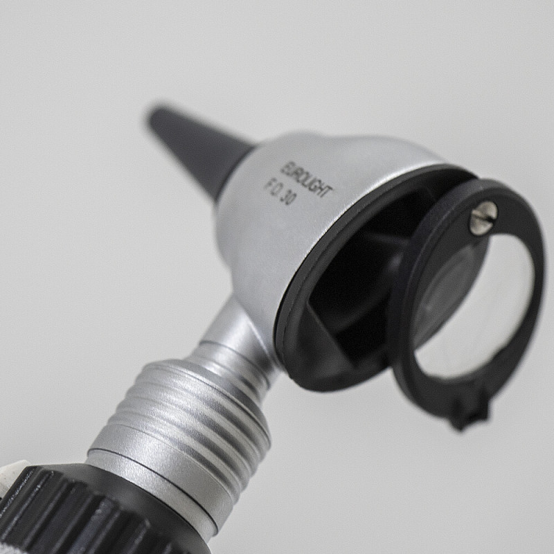 Profesionalus Otoskopas EUROLIGHT F.O. 30 LED 2.5V